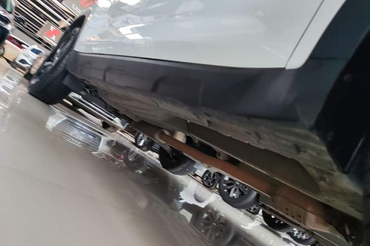 Used Hyundai ix35 2021 2.0L Automatic 2WD GLS Leading Edition Right Side Sill