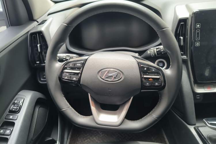 Used Hyundai ix35 2021 2.0L Automatic 2WD GLS Leading Edition Steering Wheel
