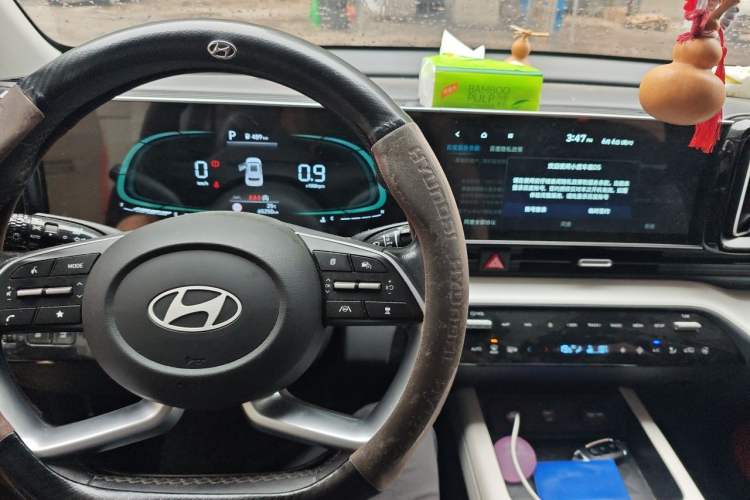 Used Hyundai ix35 2023 Musso 2.0L Deluxe Edition DLX Audio And AC Panel