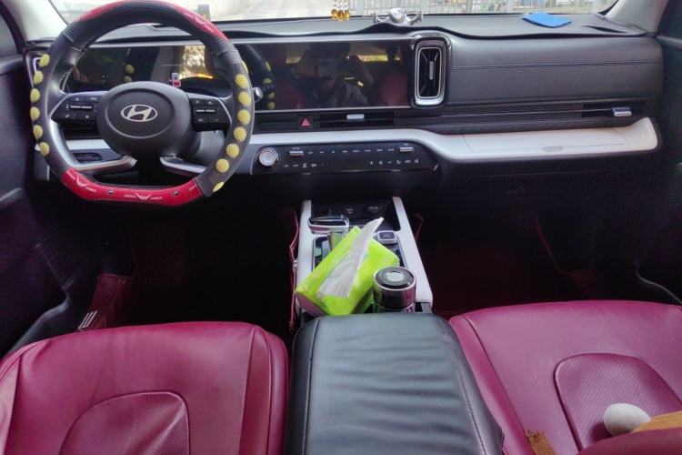 Used Hyundai ix35 2023 Musso 2.0L Prestige Yeyue Edition LUX Center Console