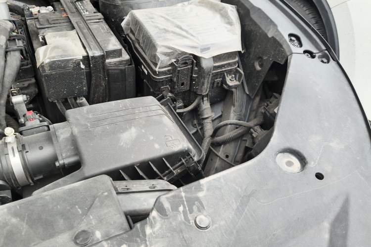Used Hyundai ix35 2023 Musso 2.0L Deluxe Edition DLX Engine Bay Left
