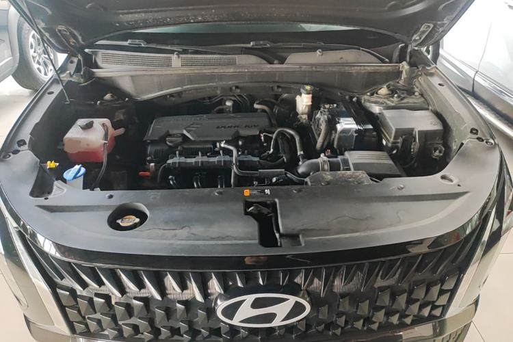 Used Hyundai ix35 2023 Musso 2.0L Deluxe Edition DLX Engine Bay