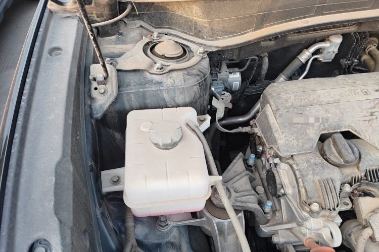 Used Hyundai ix35 2023 Musso 2.0L Deluxe Edition DLX Engine Bay Right