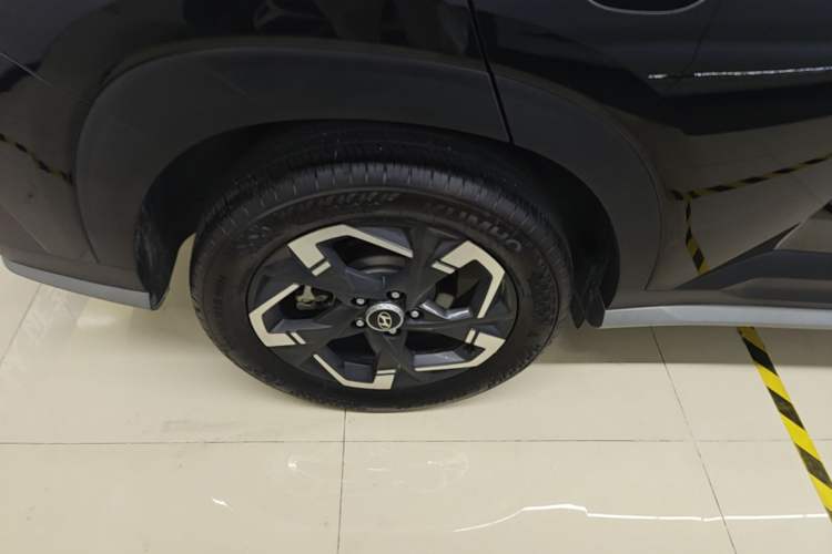 Used Hyundai ix35 2023 Musso 2.0L Deluxe Edition DLX Exterior 5