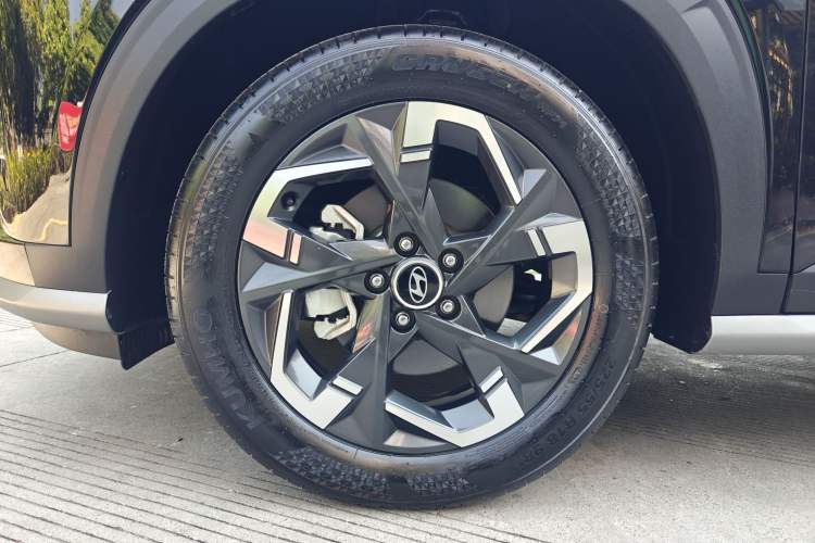 Used Hyundai ix35 2023 Musso 2.0L Deluxe Edition DLX Exterior 7