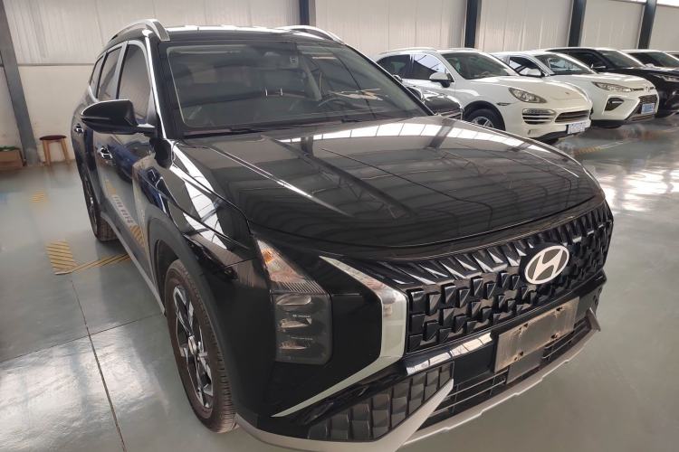 Used Hyundai ix35 2023 Musso 2.0L Deluxe Edition DLX Front Right 45 Deg
