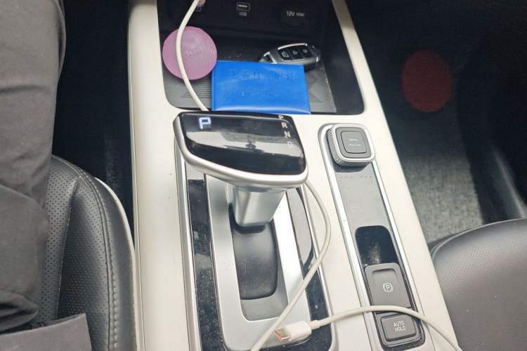 Used Hyundai ix35 2023 Musso 2.0L Deluxe Edition DLX Gear Lever
