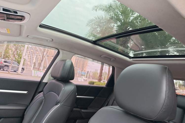 Used Hyundai ix35 2023 Musso 2.0L Deluxe Edition DLX Headliner