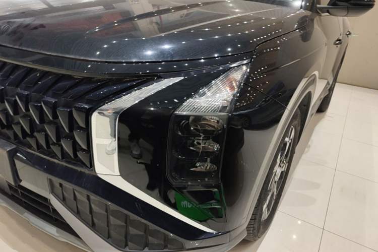 Used Hyundai ix35 2023 Musso 2.0L Deluxe Edition DLX Left Front Headlight