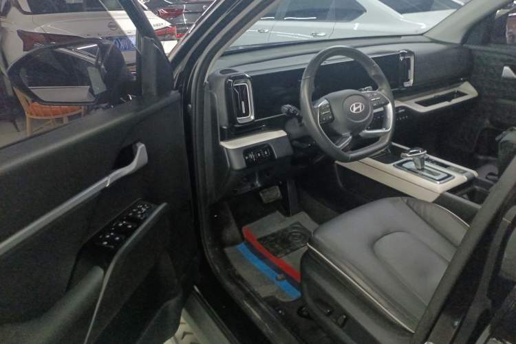 Used Hyundai ix35 2023 Musso 2.0L Deluxe Edition DLX Left Front Seat
