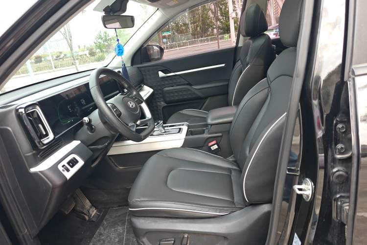 Used Hyundai ix35 2023 Musso 2.0L Deluxe Edition DLX Left Front Seat