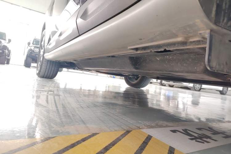 Used Hyundai ix35 2023 Musso 2.0L Deluxe Edition DLX Left Side Sill