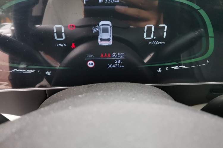 Used Hyundai ix35 2023 Musso 2.0L Prestige LUX Edition Odometer Close Up