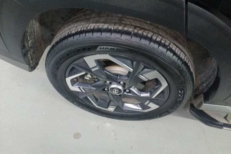 Used Hyundai ix35 2023 Musso 2.0L Deluxe Edition DLX Right Rear Wheel Hub