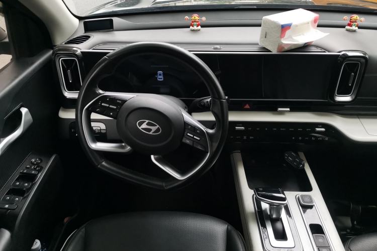 Used Hyundai ix35 2023 Musso 2.0L Prestige LUX Edition Steering Wheel