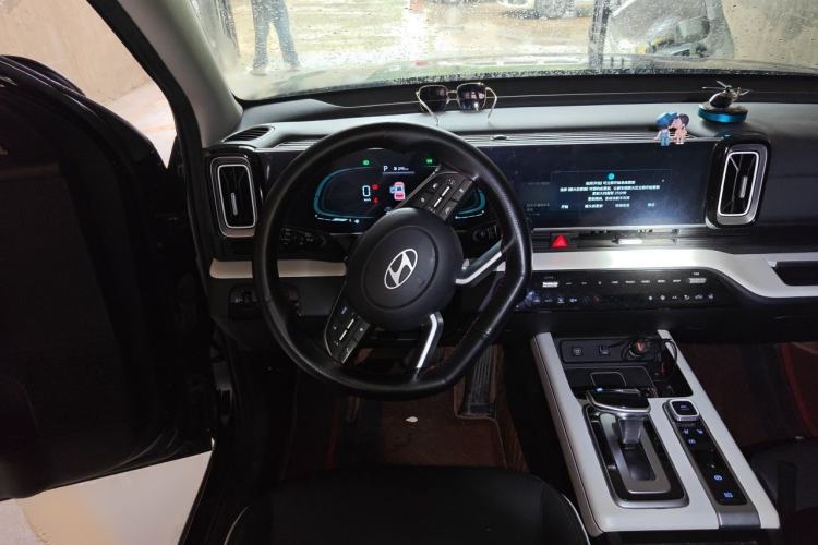 Used Hyundai ix35 2023 Musso 2.0L Prestige LUX Edition Steering Wheel