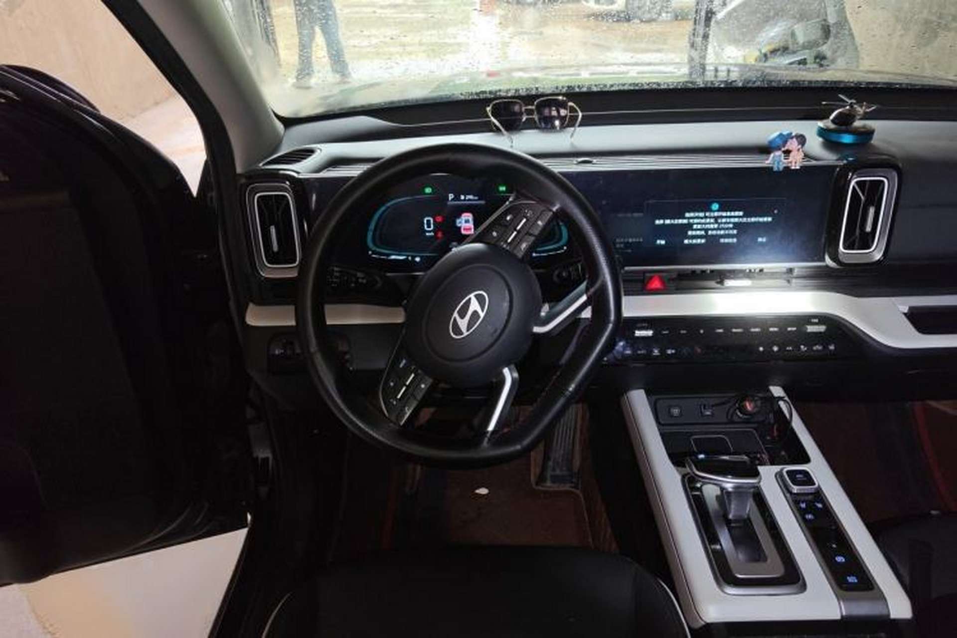 Used Hyundai ix35 2023 Musso 2.0L Prestige LUX Edition Steering Wheel