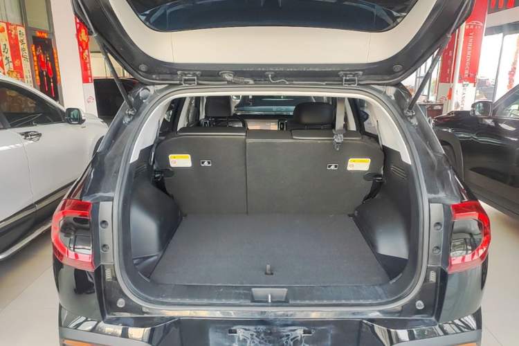 Used Hyundai ix35 2023 Musso 2.0L Deluxe Edition DLX Trunk