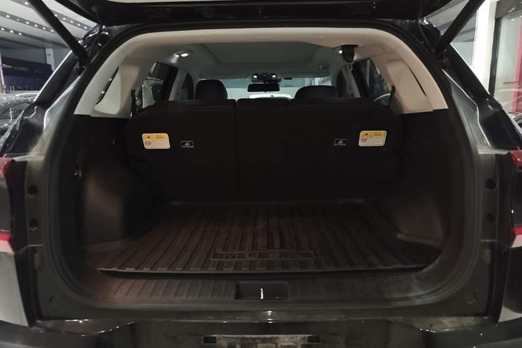 Used Hyundai ix35 2023 Musso 2.0L Deluxe Edition DLX Trunk