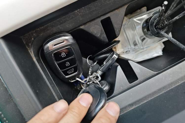 Used Hyundai ix35 2023 Musso 2.0L Deluxe Edition DLX Vehicle Key