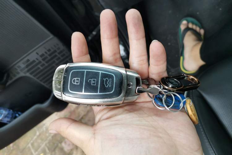 Used Hyundai ix35 2023 Musso 2.0L Prestige LUX Edition Vehicle Key