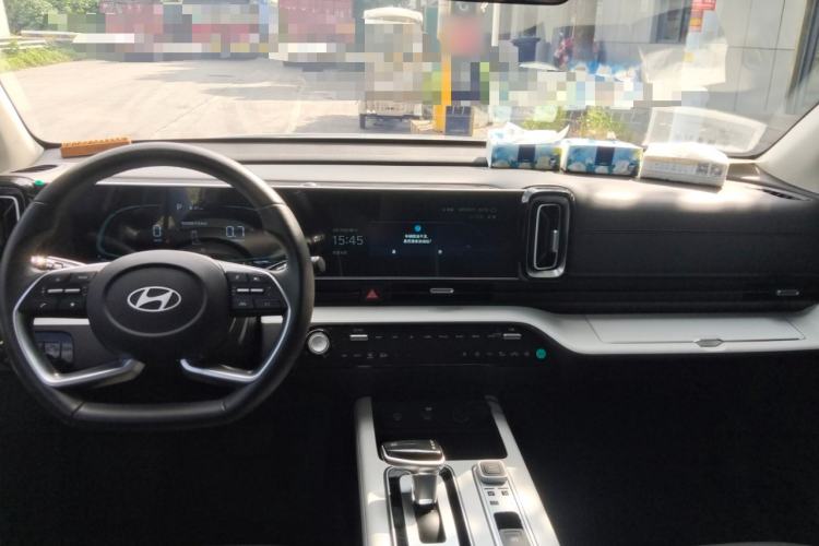 Used Hyundai ix35 2023 Musso 2.0L Deluxe Edition DLX Center Console