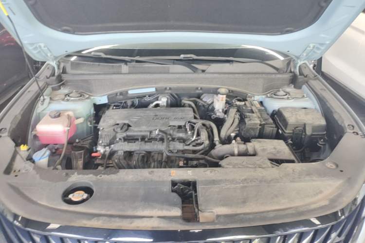 Used Hyundai ix35 2023 Musso 2.0L Flagship Edition TOP Engine Bay