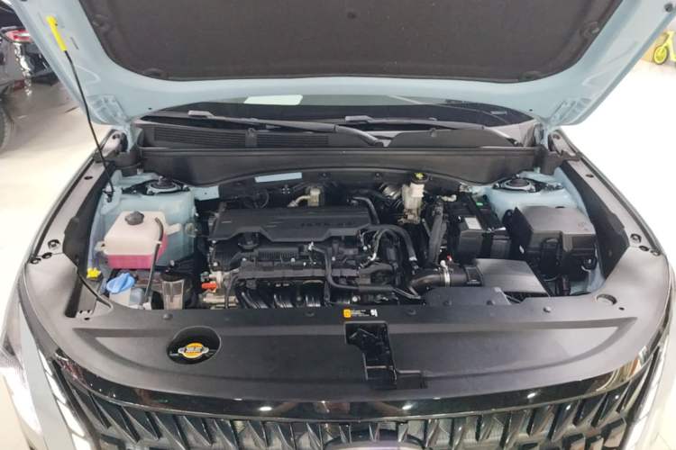 Used Hyundai ix35 2023 Musso 2.0L Prestige LUX Edition Engine Bay