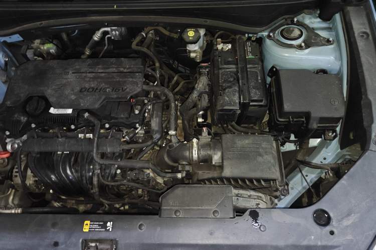 Used Hyundai ix35 2023 Musso 2.0L Prestige LUX Edition Engine Bay Left