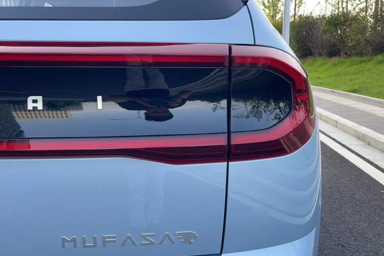 Used Hyundai ix35 2023 Musso 2.0L Prestige LUX Edition Exterior 4
