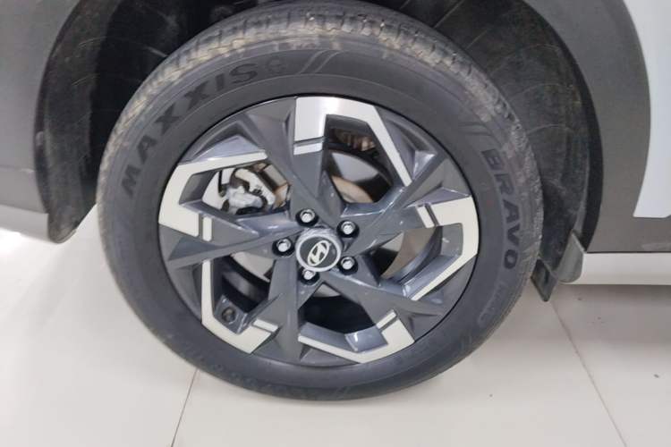 Used Hyundai ix35 2023 Musso 2.0L Prestige LUX Edition Exterior 5