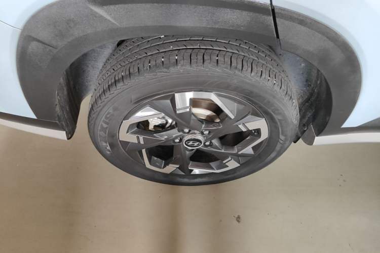 Used Hyundai ix35 2023 Musso 2.0L Deluxe Edition DLX Exterior 5