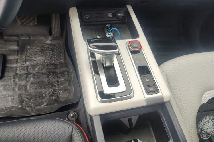 Used Hyundai ix35 2023 Musso 2.0L Flagship Edition TOP Gear Lever