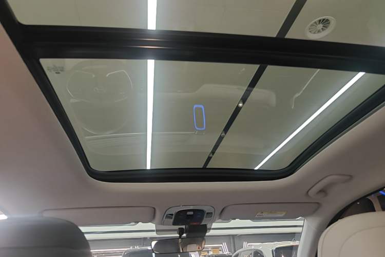 Used Hyundai ix35 2023 Musso 2.0L Flagship Edition TOP Headliner