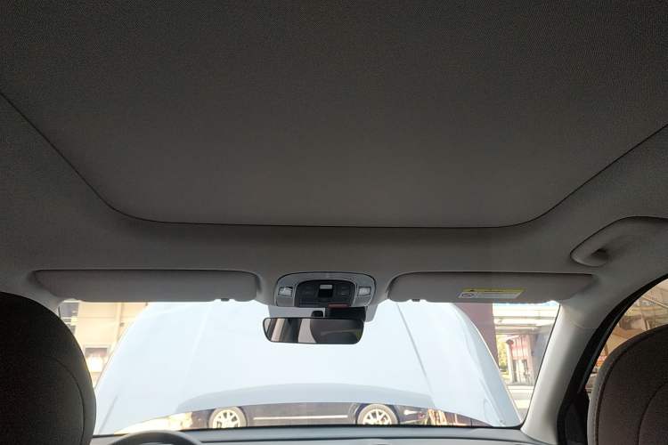 Used Hyundai ix35 2023 Musso 2.0L Flagship Edition TOP Headliner