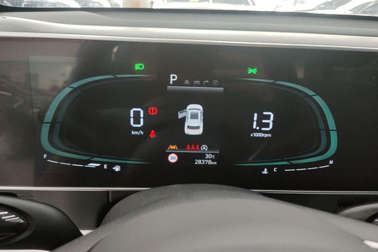 Used Hyundai ix35 2023 Musso 2.0L Prestige LUX Edition Instrument Cluster