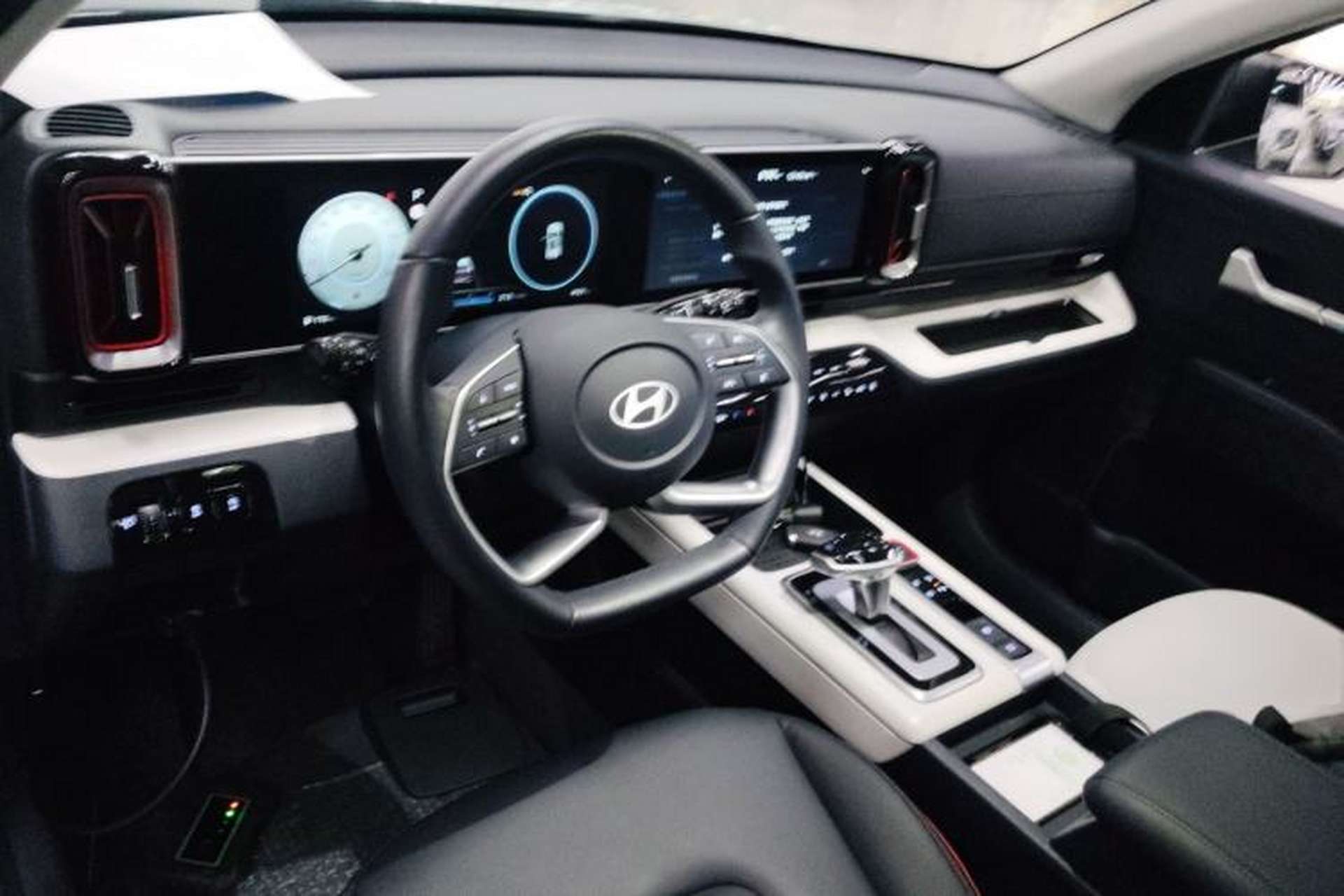 Used Hyundai ix35 2023 Musso 2.0L Flagship Edition TOP Interior 2