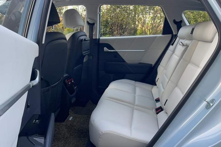 Used Hyundai ix35 2023 Musso 2.0L Prestige LUX Edition Interior 3