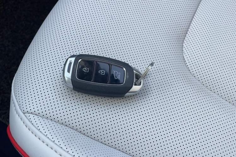 Used Hyundai ix35 2023 Musso 2.0L Prestige LUX Edition Interior 4