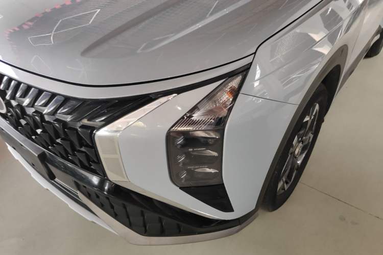 Used Hyundai ix35 2023 Musso 2.0L Deluxe Edition DLX Left Front Headlight