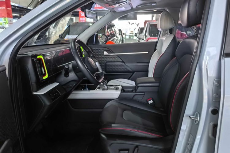Used Hyundai ix35 2023 Musso 2.0L Flagship Edition TOP Left Front Seat