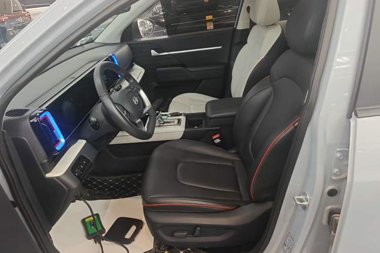 Used Hyundai ix35 2023 Musso 2.0L Flagship Edition TOP Left Front Seat