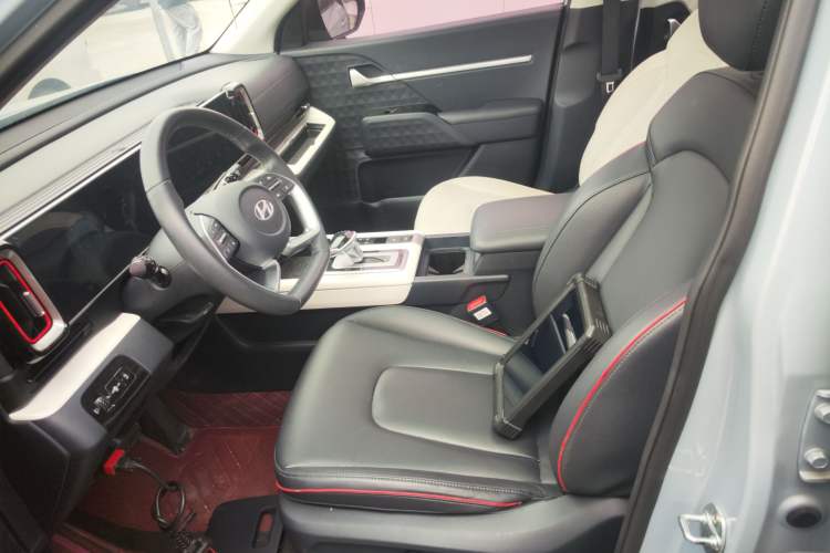 Used Hyundai ix35 2023 Musso 2.0L Flagship Edition TOP Left Front Seat