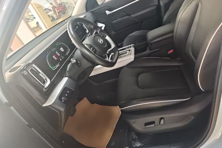 Used Hyundai ix35 2023 Musso 2.0L Deluxe Edition DLX Left Front Seat