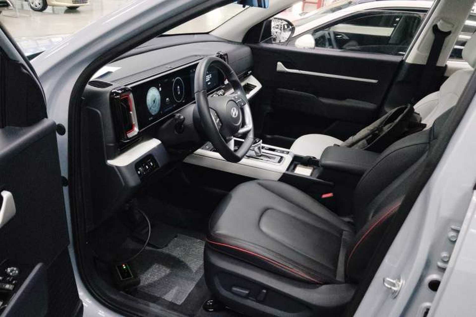 Used Hyundai ix35 2023 Musso 2.0L Flagship Edition TOP Left Front Seat