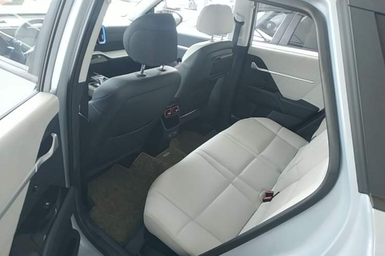 Used Hyundai ix35 2023 Musso 2.0L Prestige LUX Edition Left Rear Seat