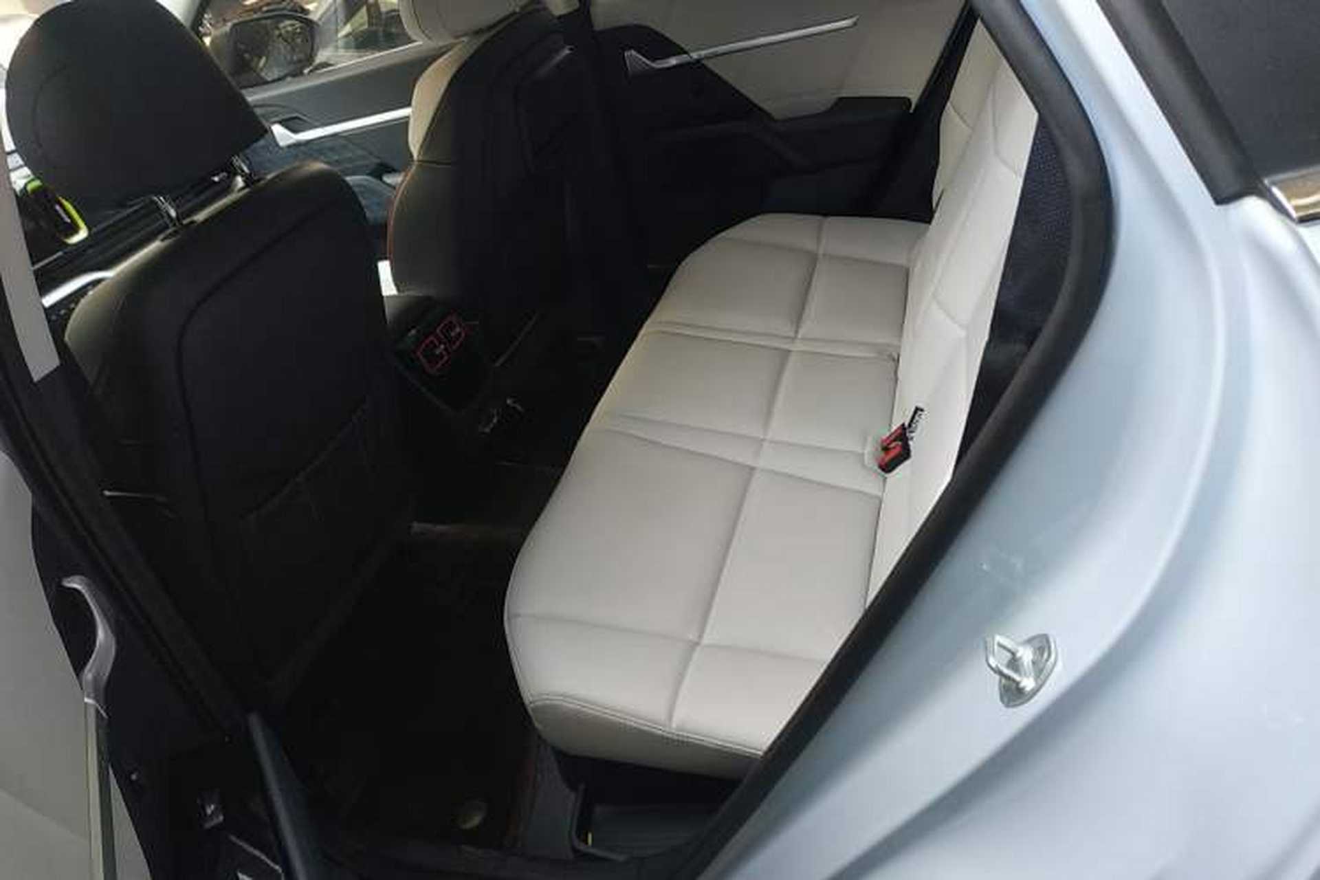 Used Hyundai ix35 2023 Musso 2.0L Flagship Edition TOP Left Rear Seat