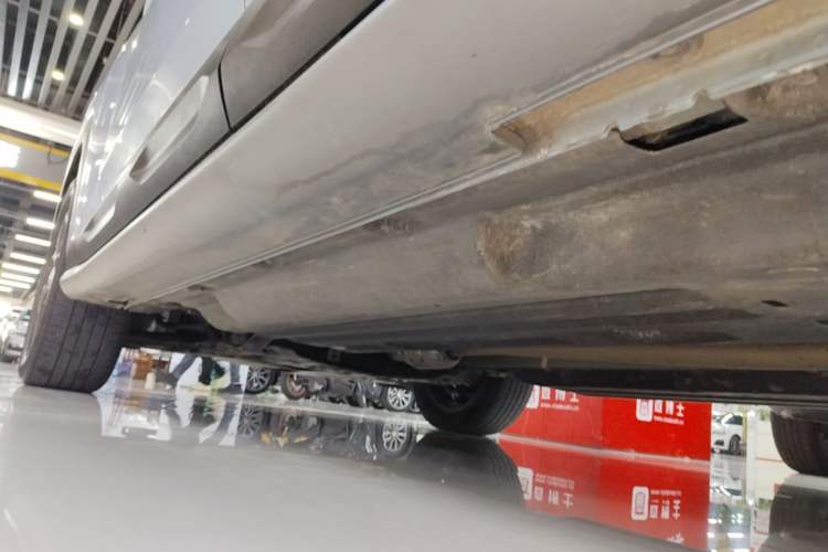 Used Hyundai ix35 2023 Musso 2.0L Prestige LUX Edition Left Side Sill