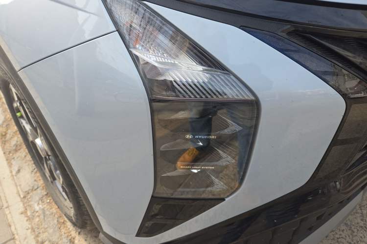 Used Hyundai ix35 2023 Musso 2.0L Flagship Edition TOP Right Front Headlight