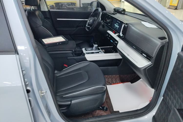 Used Hyundai ix35 2023 Musso 2.0L Prestige LUX Edition Right Front Seat